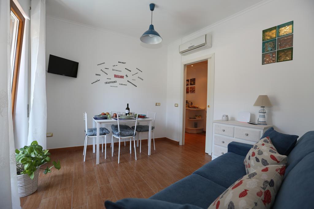 Casa di Flo Apartment Sorrento Bagian luar foto